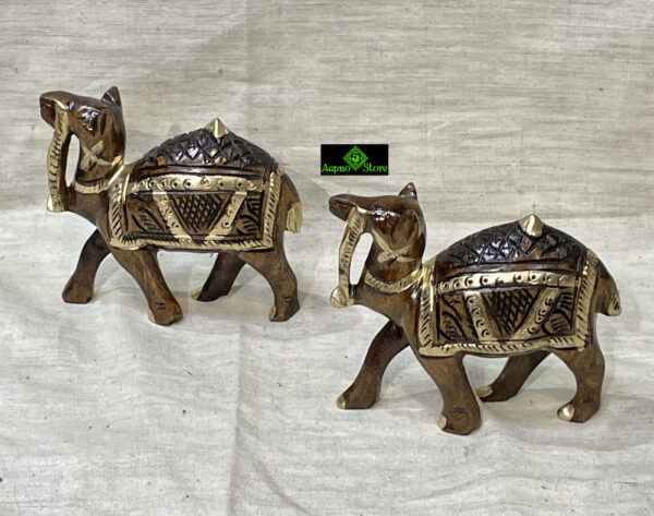 0196CRH- 3" WOODEN CARVED CAMEL ANTIQUE LOOK ( SET OF 2 )